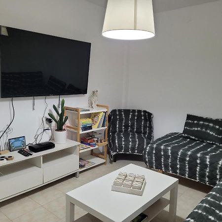 Akhva Accommodation Unit-אחווה יחידת אירוח Arad Bagian luar foto