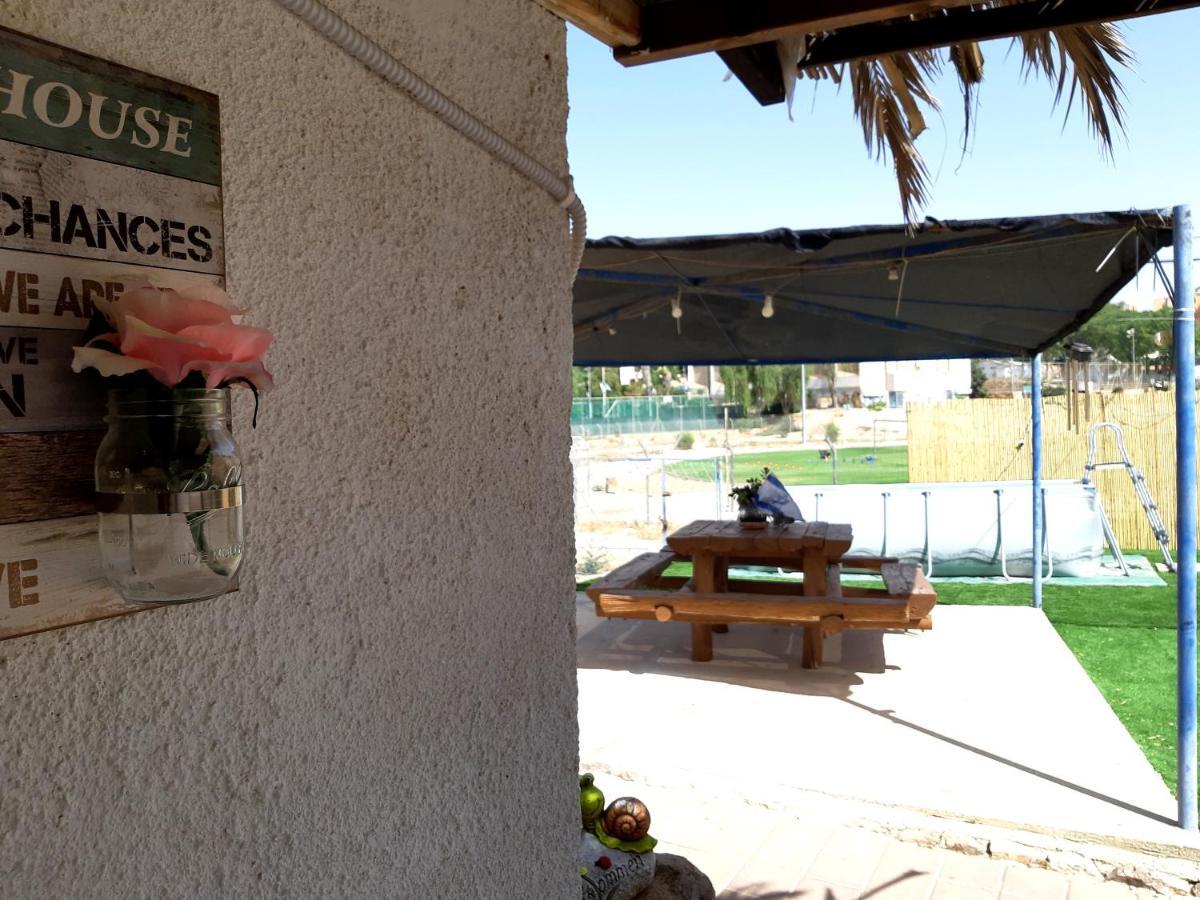 Akhva Accommodation Unit-אחווה יחידת אירוח Arad Bagian luar foto